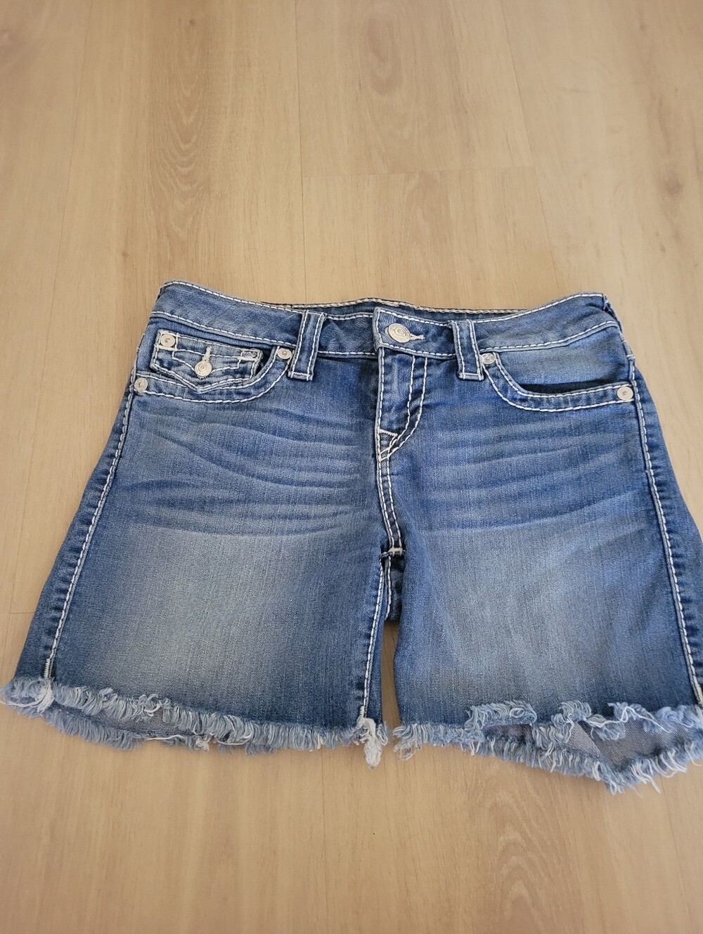 Women's Blue Denim Frayed Hem Shorts - True Religion